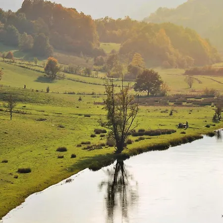 Domacinstvo Na Kraju Svijeta Landhaus *