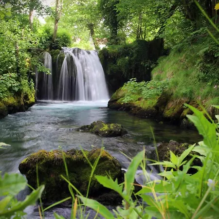 Domacinstvo Na Kraju Svijeta Landhaus Sipovo