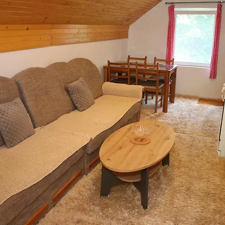 Domacinstvo Na Kraju Svijeta Country house *
