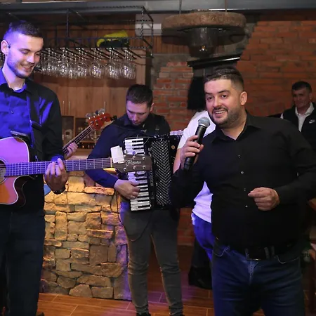 Domacinstvo Na Kraju Svijeta