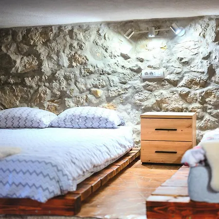 Domacinstvo Na Kraju Svijeta