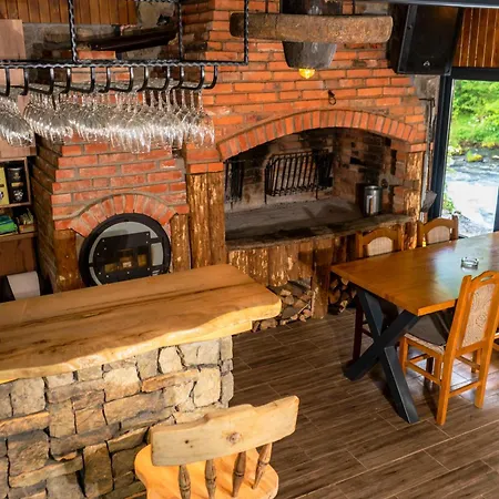 Domacinstvo Na Kraju Svijeta Casa rural Sipovo
