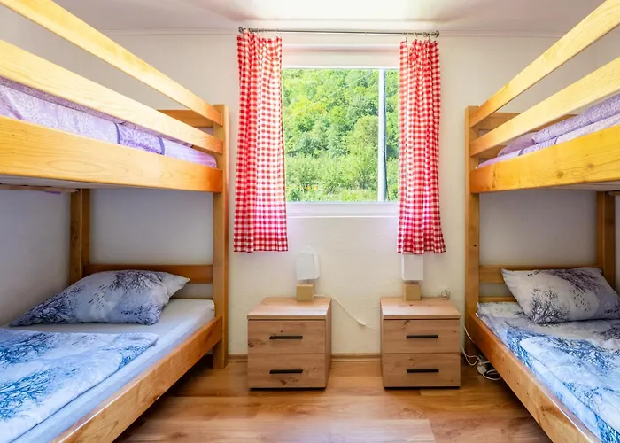 Hétvégi ház Domacinstvo Na Kraju Svijeta *