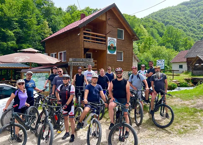 Hétvégi ház Domacinstvo Na Kraju Svijeta